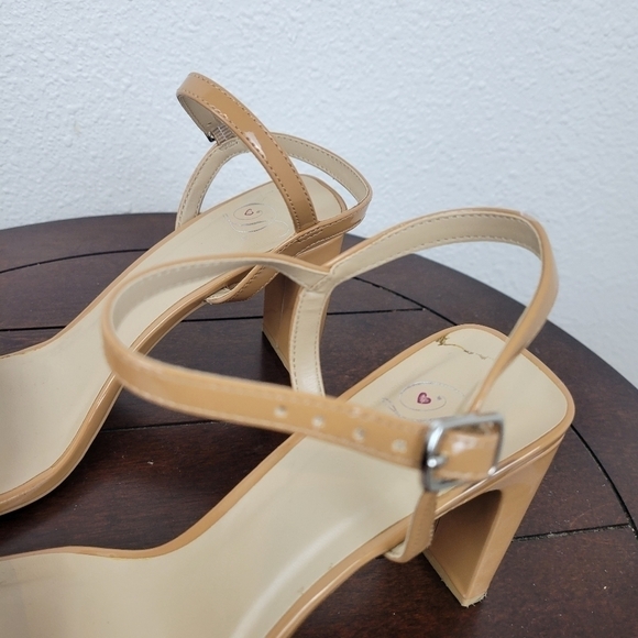 BABY phat Sandals - Picture 3 of 10